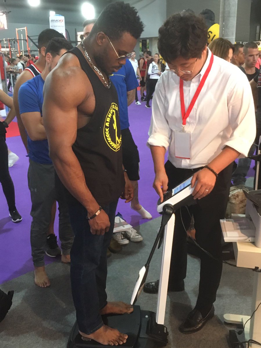 microcaya tweet media