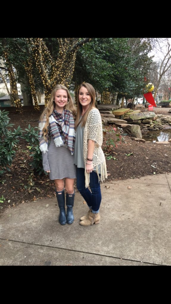 Keely_Renea's tweet photo. Happy Birthday @Paigealicious_ hope you have a perfect day! Love you 💓💓💓 https://t.co/CQmF4cb0RR