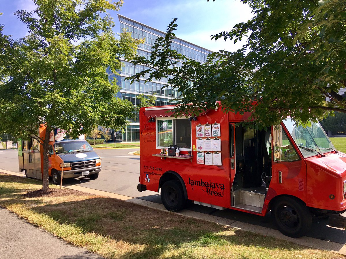 JambalayaBros's tweet photo. Hey Dulles Station! Jambalaya Bros are outside today, Monday the 25th, serving Delicious Cajun cooking'! Come get some! https://t.co/sqsruUtQCm