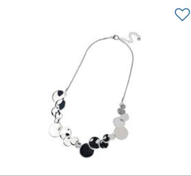 designhouseIRE's tweet photo. Cool shaped custom jewellery from sparkle mode @TheDesignHouse #sparklemode #boldjewellery #fafinder https://t.co/dSwBJB3Pvu