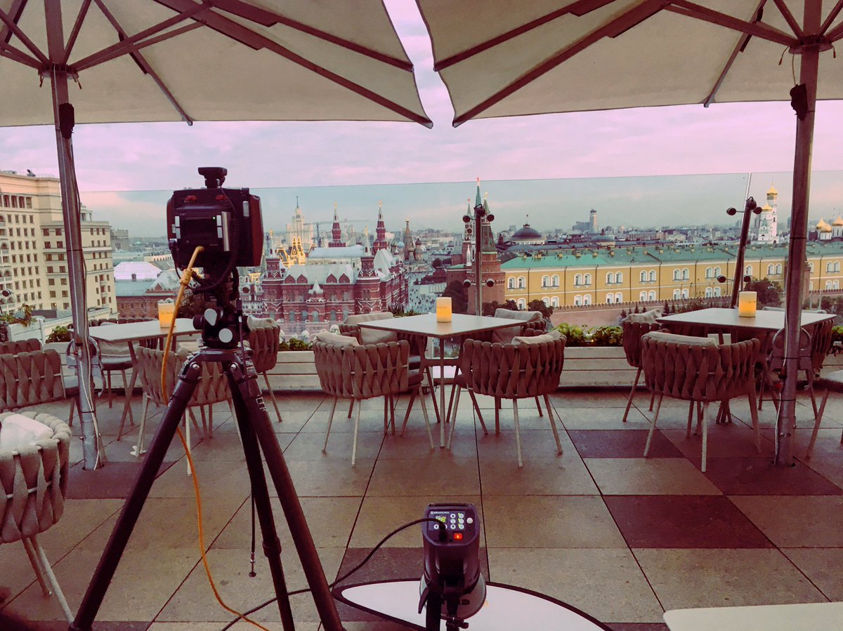 MatthewShawPic's tweet photo. Aww.. last shot of #Ritz Carlton Moscow #O2Lounge.. https://t.co/DsH9rMLyn0