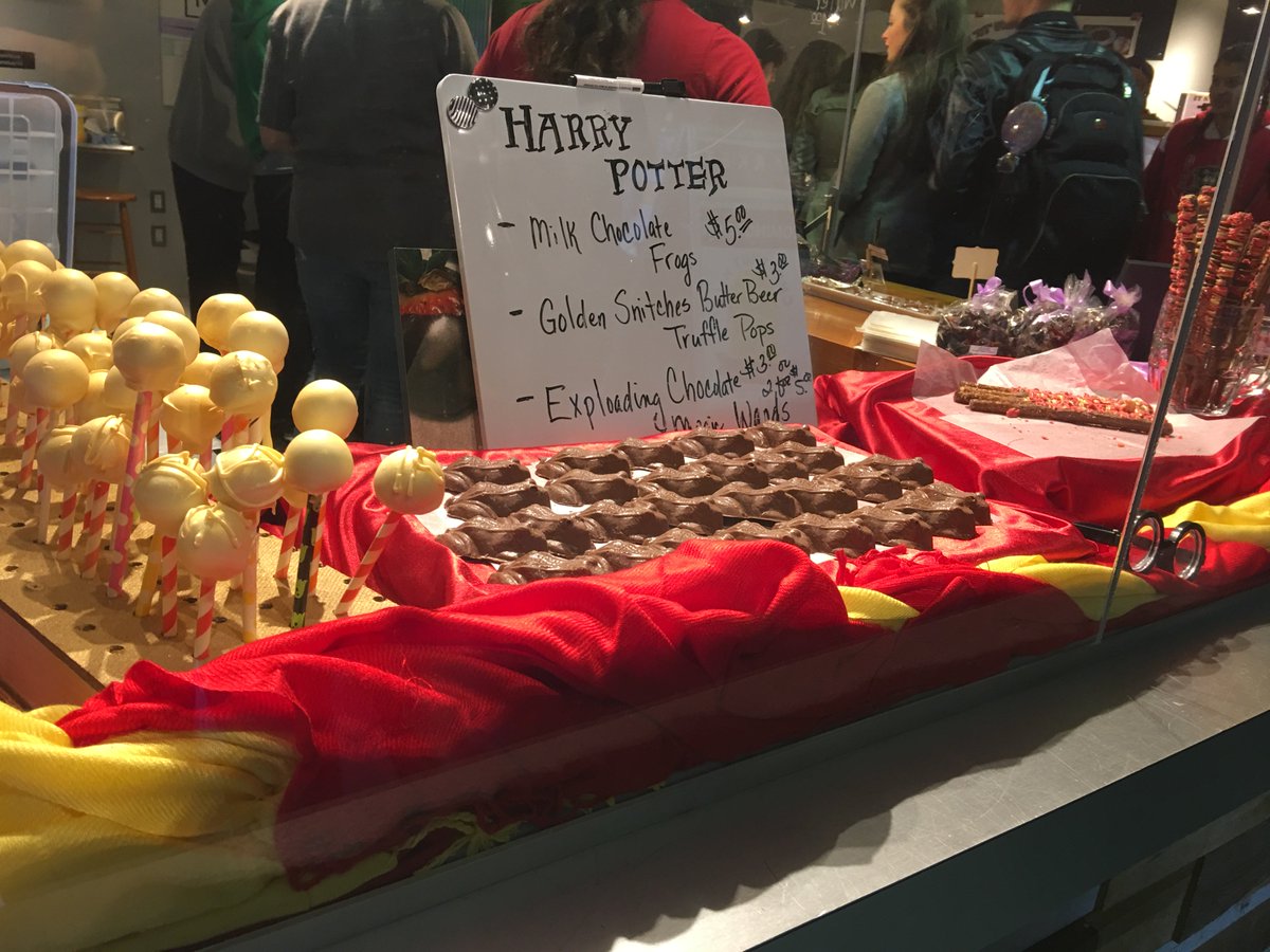 Hogwartssite's tweet image. RT si te gustaría asistir al festival de Harry Potter de Philadelphia ⚡️