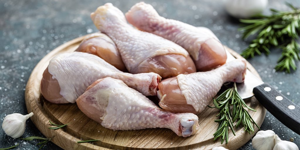 sanchezromeroES's tweet photo. En #SanchezRomero seleccionamos nuestras aves desde el origen para ofrecerte la mejor calidad 😊🍗🍽 Prueba el #PolloCuk y el #PolloDeBresse https://t.co/dSCYbBxWCN