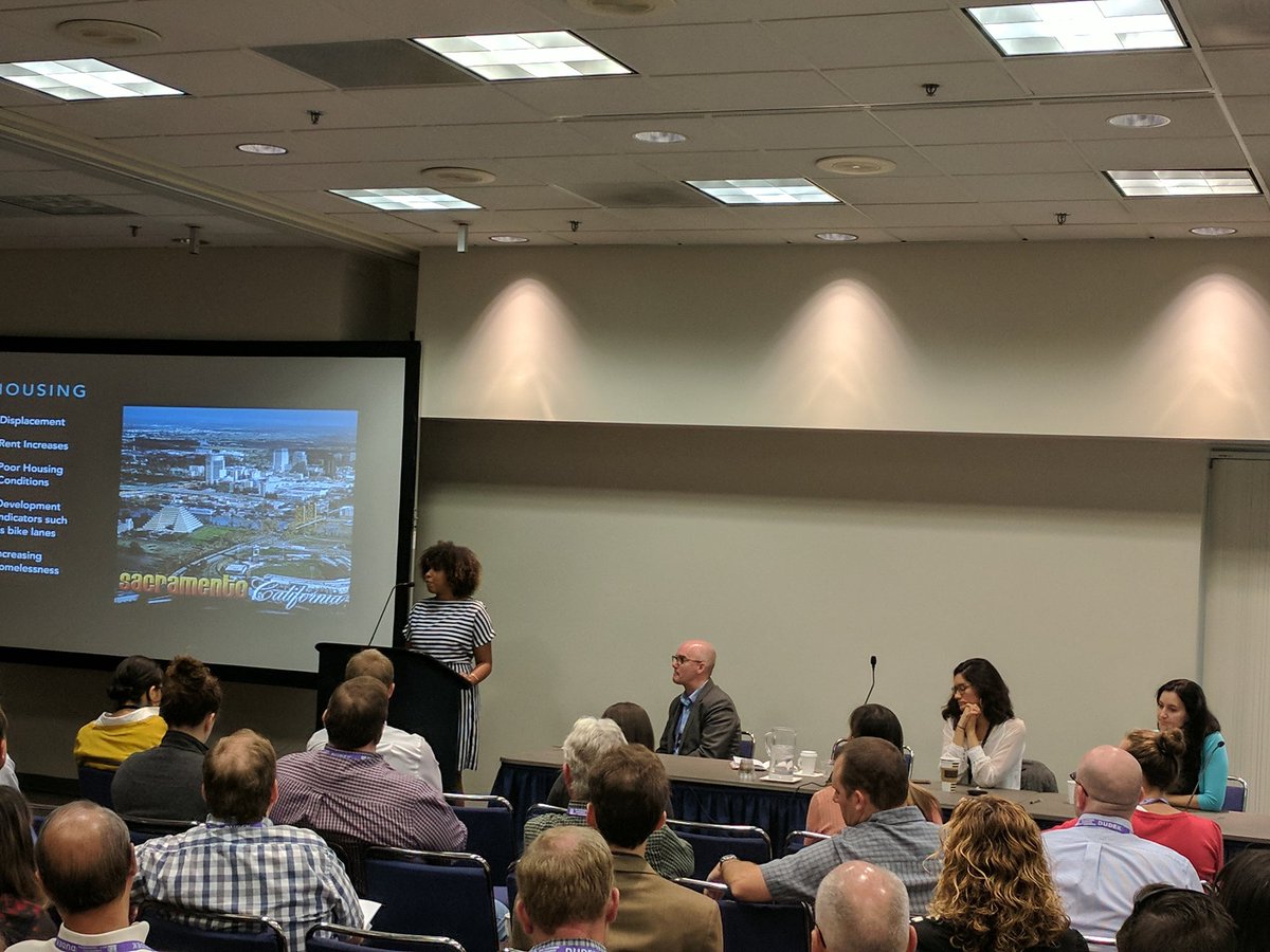 ajoe1's tweet photo. Standing room only session on SB 1000 featuring @Cal_OPR @EHCSanDiego @ErikJdeKok & Jackie Cole! #APACA2017 https://t.co/X4LOjv0iet
