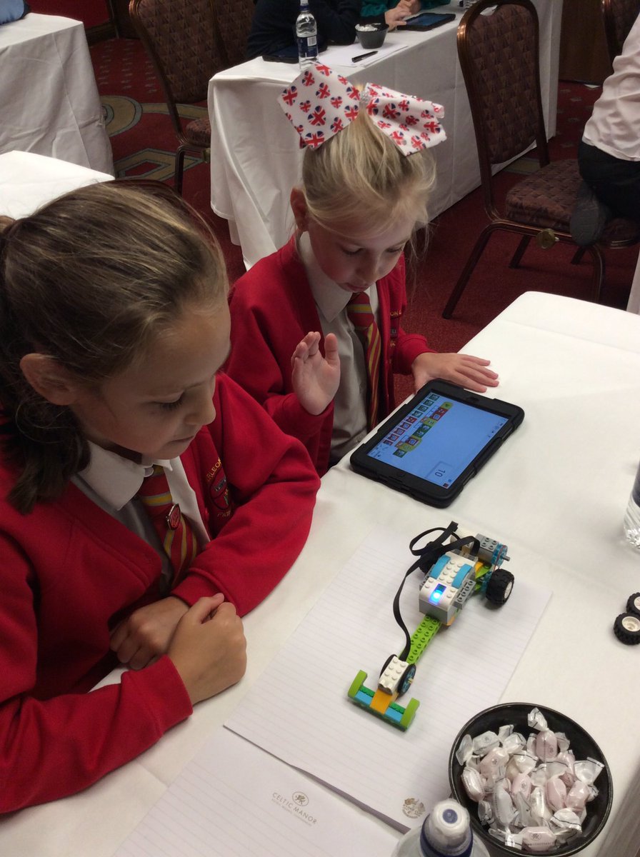EdenEdCentre's tweet photo. Great day @EAS21CLearning @TheCelticManor - 2 packed workshops and so many excited #DigitalLeaders #EASDLD https://t.co/hlp3hZDuOv