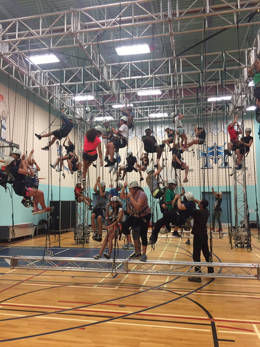 TITANSPORTS78's tweet photo. @MotherTeresaHS - day 1 of JungleSport..7/8's just hangin' out!!! https://t.co/hck3ThvC1u