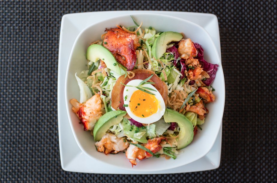 Our signature Lobster Cobb salad is the perfect way to celebrate #NationalLobsterDay! <3
