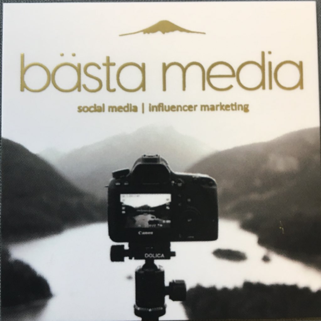 #NewProfilePic because our new business cards are in! #MOOcards