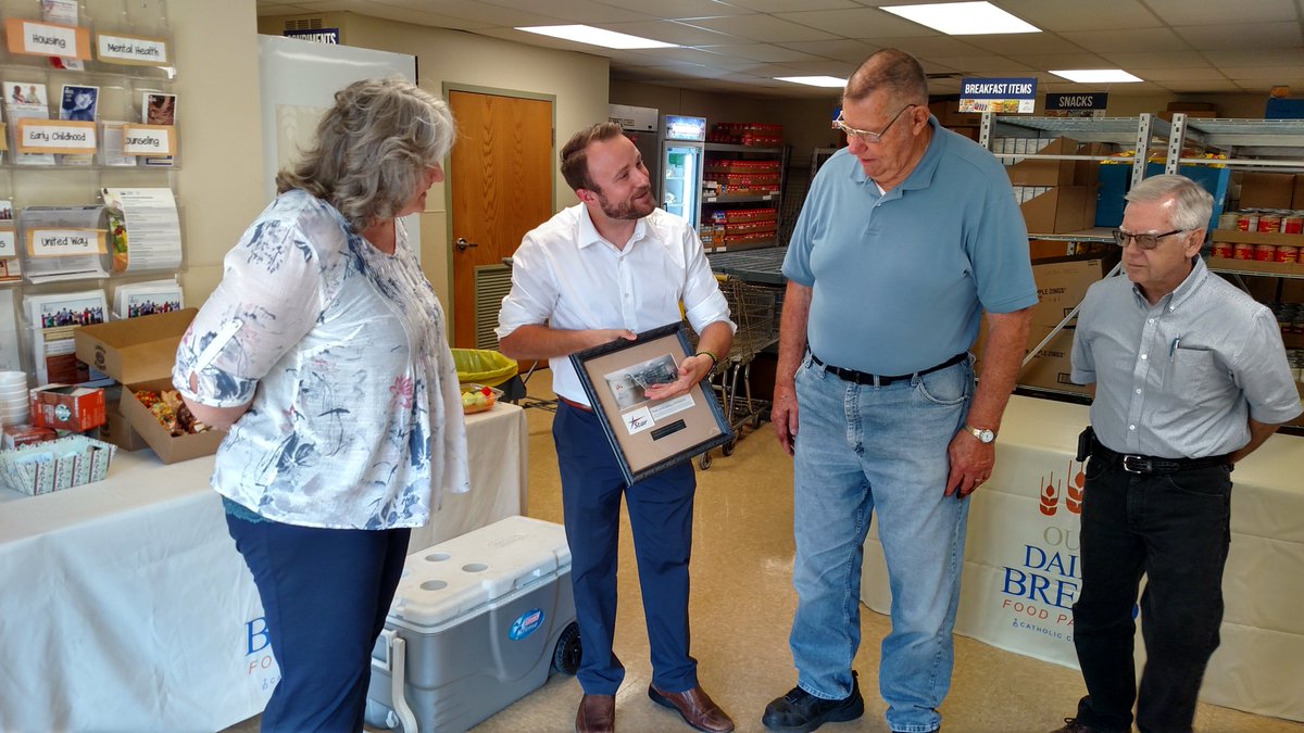 CathCharWichita's tweet photo. @starlumber was honored at a reception Sept. 22 for its support of Our Daily Bread Food Pantry. Star Lumber recently donated new flooring. https://t.co/xyl7dPA1pg