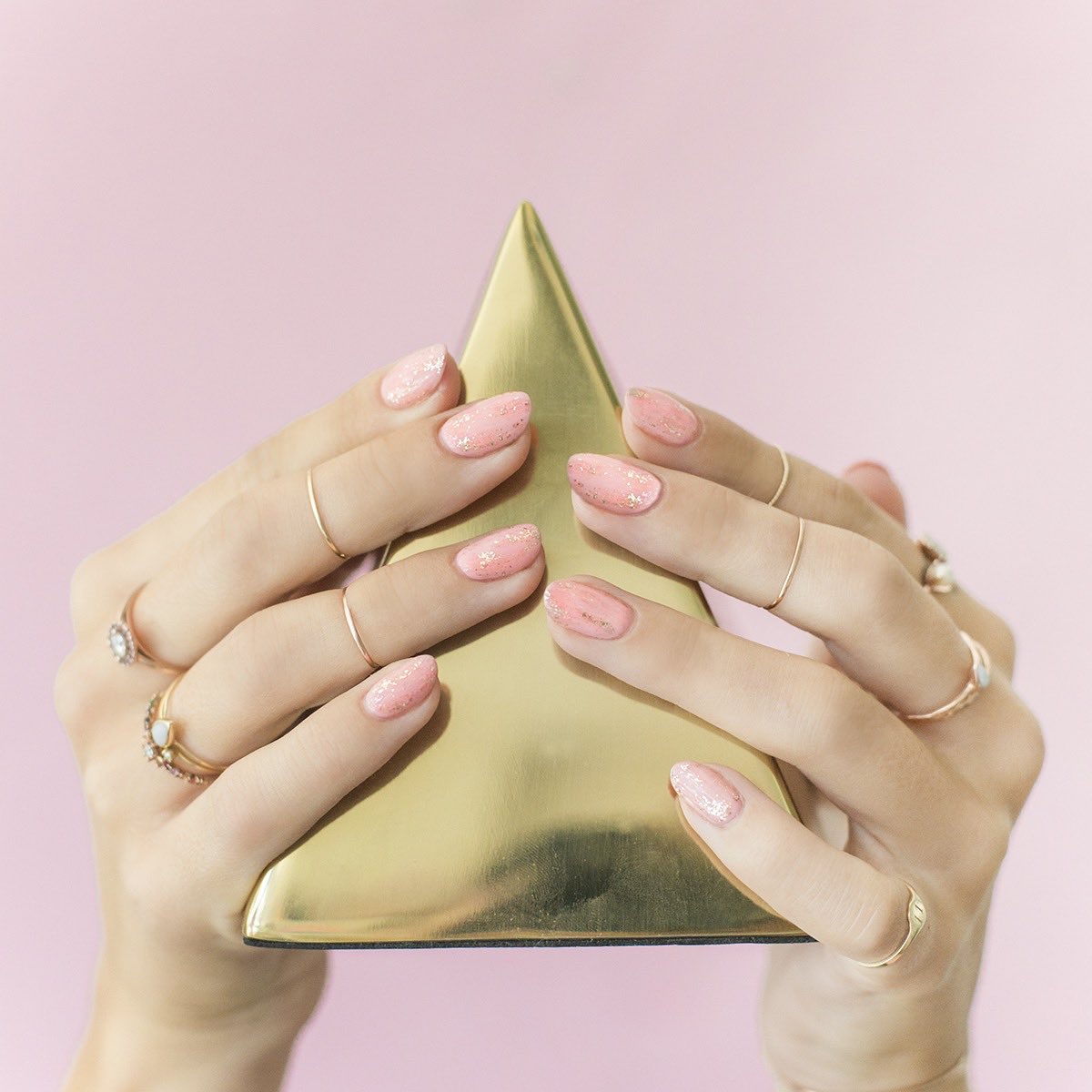 HMP girls are anything but square. ✨ #loveHMP #ManiMonday #nailart #nailarttrends #onmynails #pinkandgold #pinkflashesofdelight