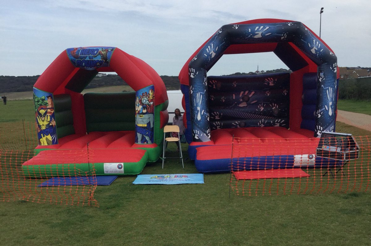 AmazingCastl's tweet photo. Fundraising day for @Raystede #peacehaven #interactiveplaysystem #redandgreensuperherocastle https://t.co/Mh49SqoMBd
