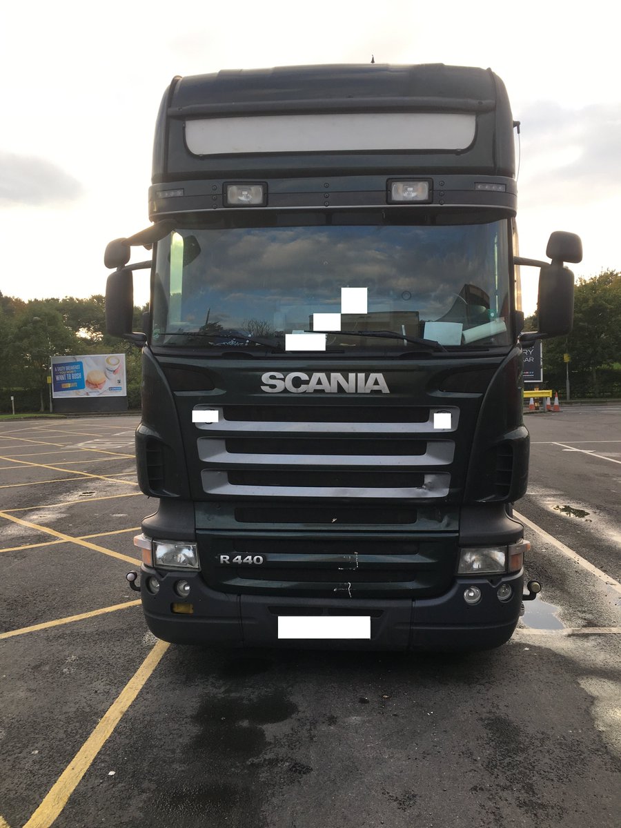 NWmwaypolice's tweet photo. Trying to Bribe our #HT74 #MS14 Because your Tacho is out is not a good idea, Section 1 of Bribery Act 2010 #driverofftocustody @CPTaskforce https://t.co/I6WVWSrC4t