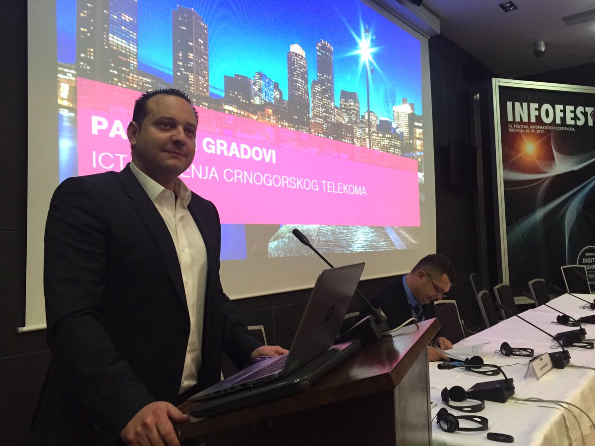 CTelekom's tweet photo. Večeras se družimo na #Infofest2017✔️ Naša #ICT rješenja #PametniGradovi predstavlja @vukasinovic_vuk https://t.co/1ZvA3OECw5