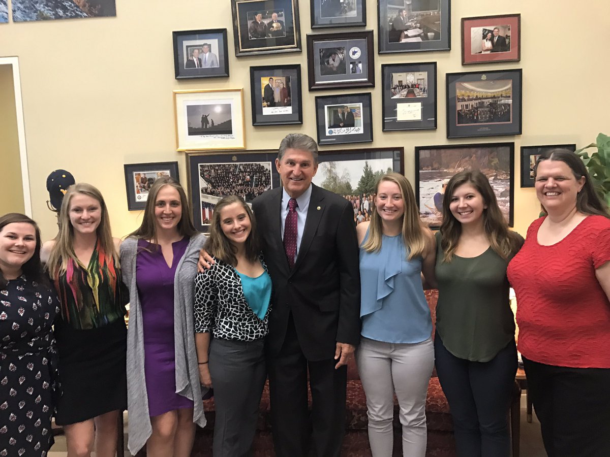 makyoungg's tweet photo. Just met with @Sen_JoeManchin to promote OT in WV! #OTHillDay https://t.co/2GaMLszg6l