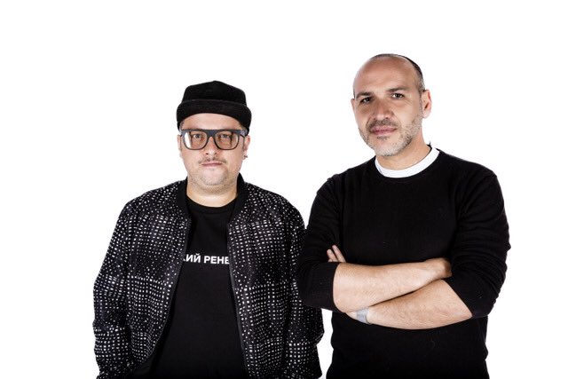 Deenotte da oggi inizia alle 22! Sempre in diretta, sempre su <a href="/radiodeejay/">Radio Deejay</a>! Ricordate, dalle 22  #vitiello #deenotte #radiodeejay #night
