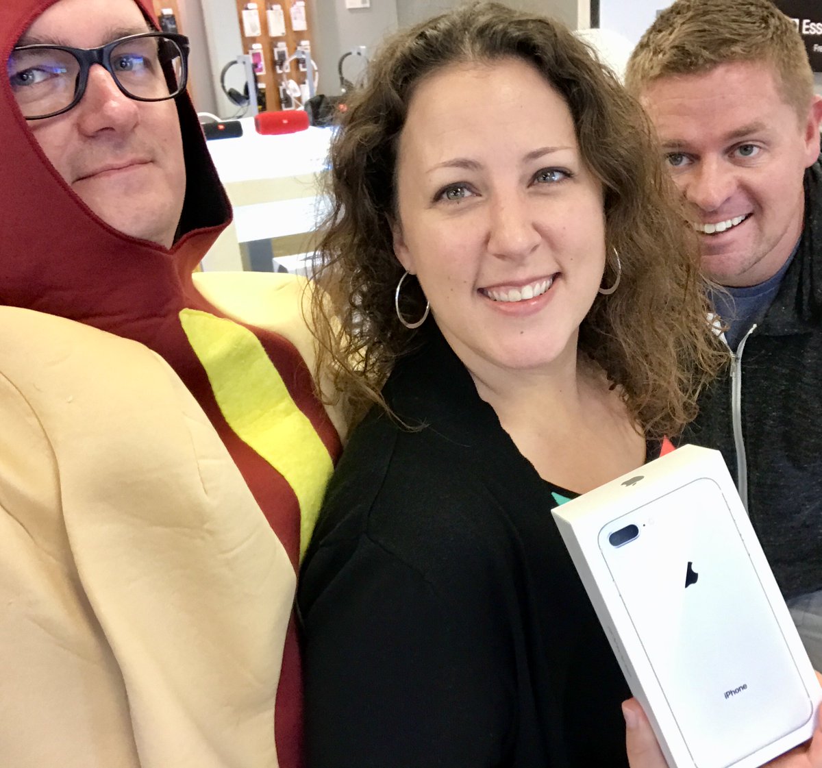 #upgradeyourlife 📱!!! @DCalzone77 <a href="/LangerSprint/">Luke Langer</a>