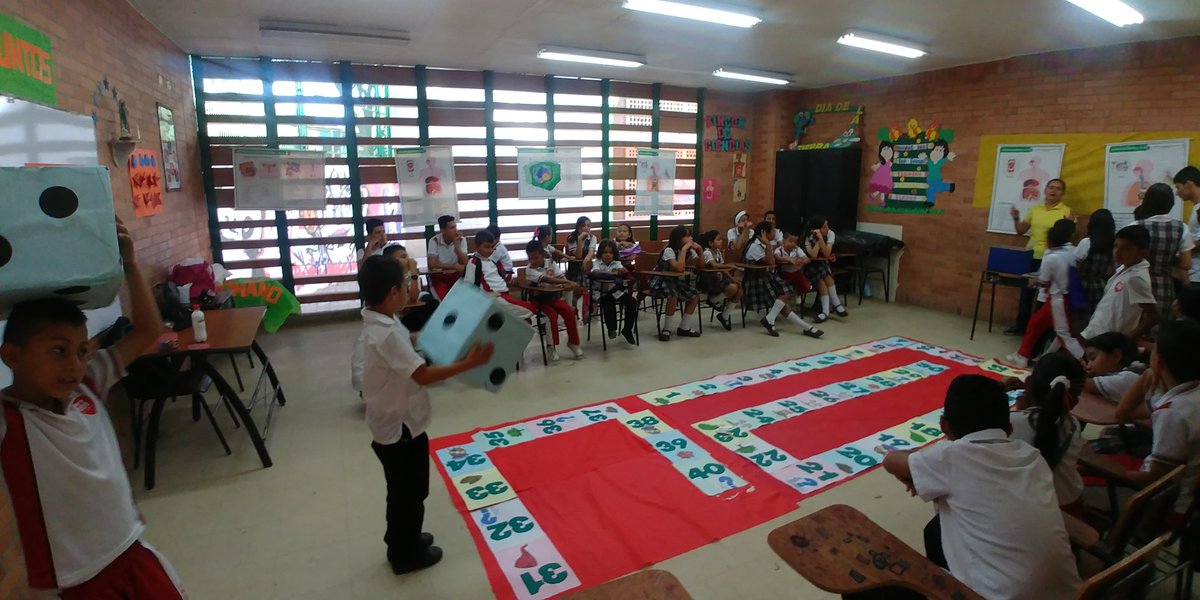 iemdps's tweet photo. Así se vivió la #SemanaDeFeYAlegria https://t.co/vCmbqol8Lc