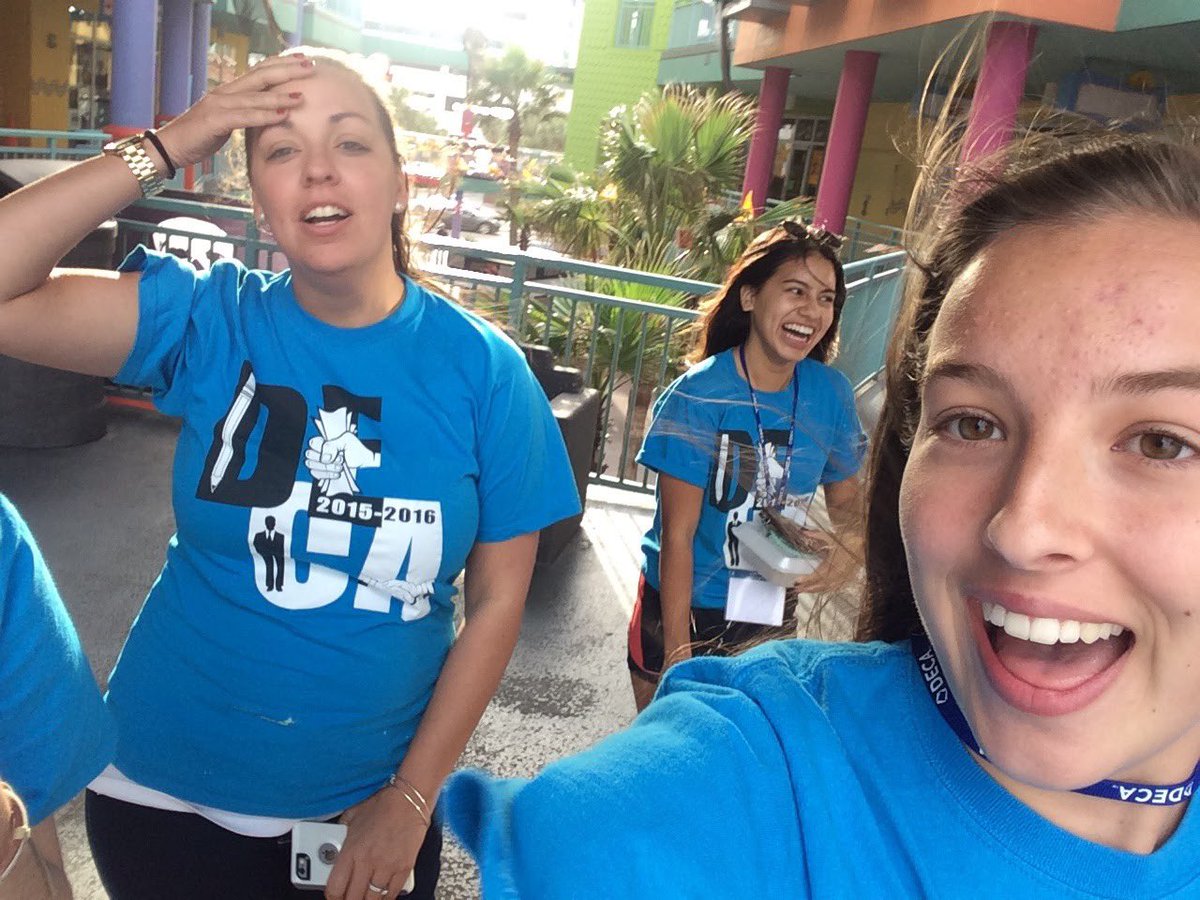 <a href="/brianna_0807/">Bri♔</a> <a href="/mrsdecalopez/">Susana Lopez</a> Four years later !