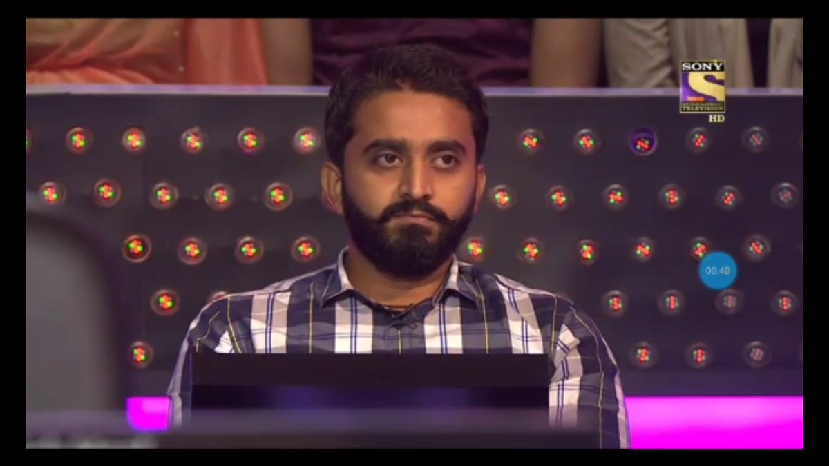 anitatalks's tweet photo. Guys do watch tomorrow's episode @LEO12209 @SrBachchan #KaunBanegaCrorepati -had so much fun - awesome show - great team!! https://t.co/lp7BaAoA6l
