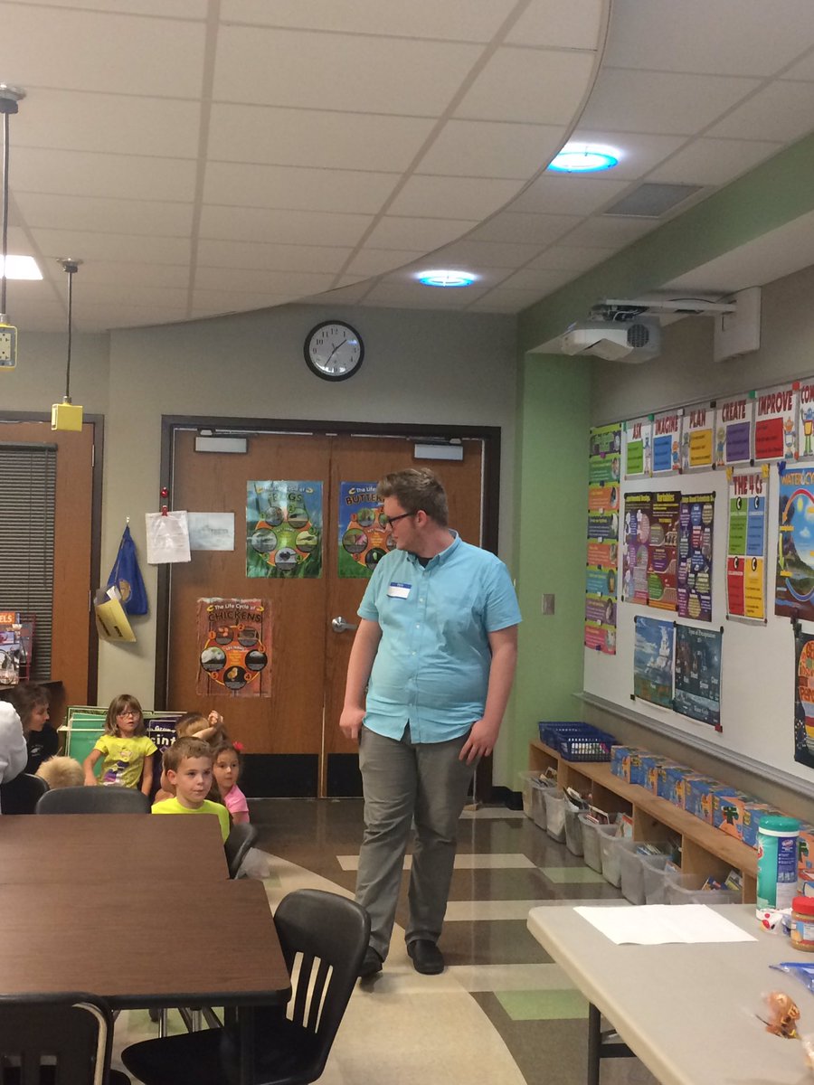 elevenfifty's tweet photo. Yay!!! The "Lil Coders" helped CraigBot get to his home. Thanks for having us today! #CoolCodingWeek #STEM #HelmsbergElem @BrownCountyIN https://t.co/KTsZY3pcax