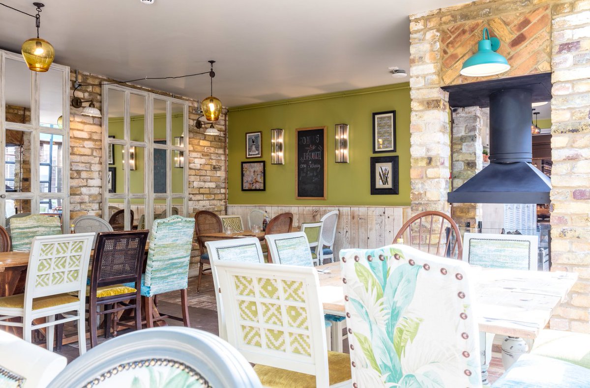 CastleTooting's tweet photo. Got a large #working #lunch meeting? We have the room! Contact us for more details!
https://t.co/8AEZUTzgij
#thirdworkspace #Tooting # https://t.co/4FWMvrj0Ek