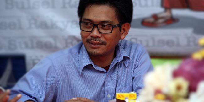 Taslim Berbagi Mesin Pemipil Jagung Kepada Petani di Bone dlvr.it/PqR901 sulsel.pks.id