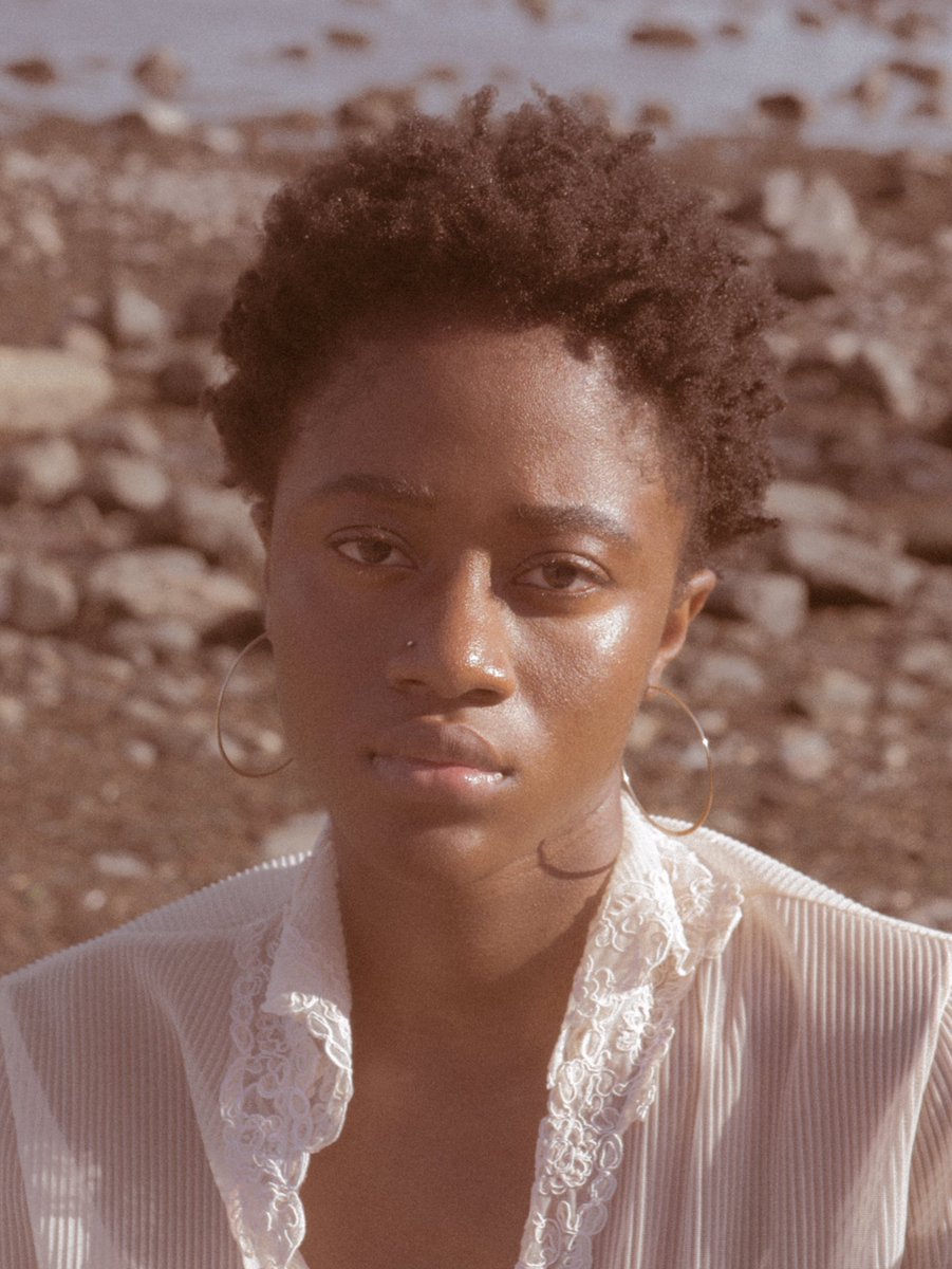 jergrier's tweet photo. Angel Dahfay photographed by Grier. https://t.co/hEBK8lfg9b