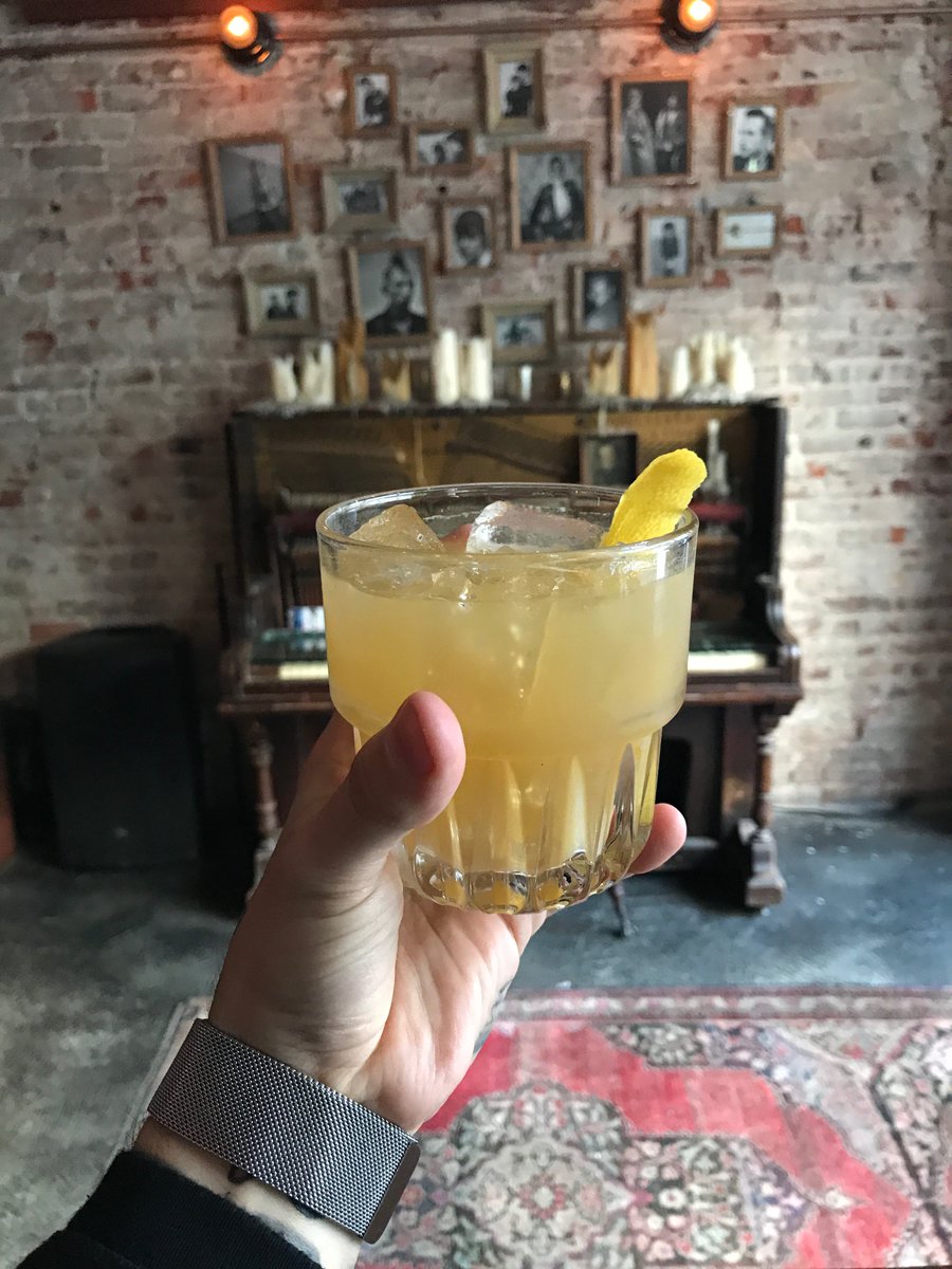 Cheers to a new week! Happy hour from 4-7pm. Half off small bites, $5🍺$6🍷$7🥃! #dtla #happyhour #newweek #theregenttheater