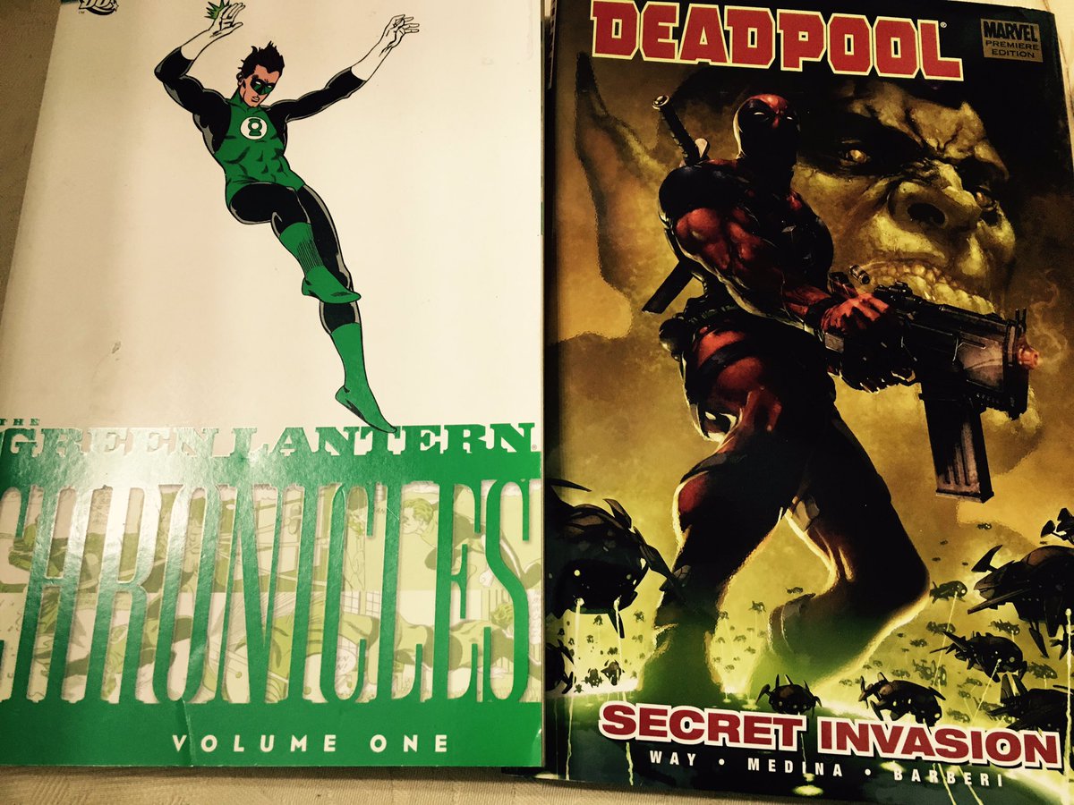 LennoxMcCaskill's tweet image. Can't decide which one of these to jump back into. @VancityReynolds which would you prefer? #NationalComicBookDay #notatrickquestion