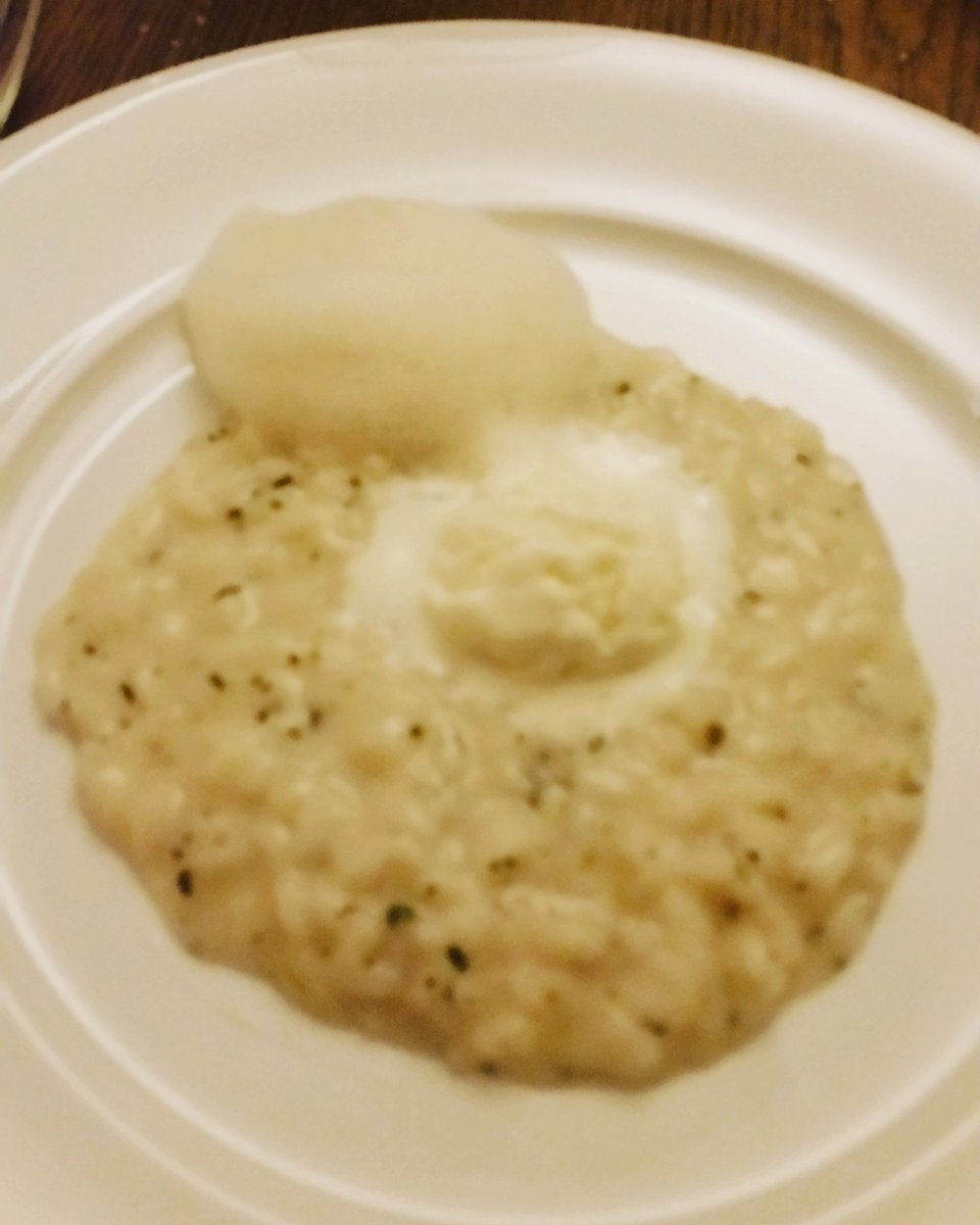 vincechierchia's tweet photo. #Milan #IglesCorelli #chef #MichelinStar #Bioesseri #MojitodiParma #Risotto @iglescorelli4 @andreameli_meli @AAMluxury @Andrea_Radic https://t.co/9hVjSiiKjO