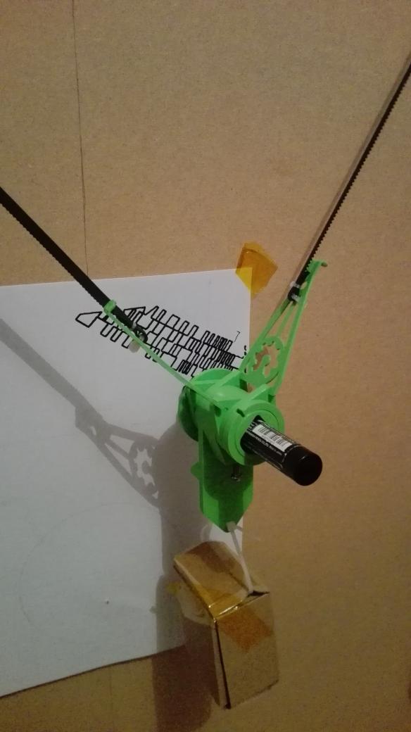 NeoBuilder's tweet image. #makelangelo Après l&apos;impression 3D des pièces, premiers essais de motorisation avec crayon. #Vplotter #drawingrobot