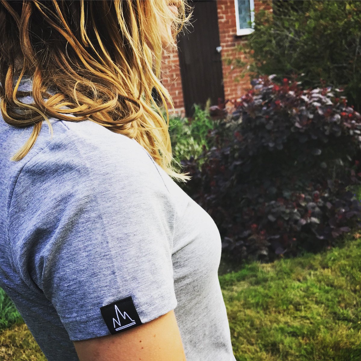 TwoPintsBrave's tweet image. It’s the finer details that make the difference 👊🏻🍻 #surfchick #tshirt #surfbrand #twopintsbrave