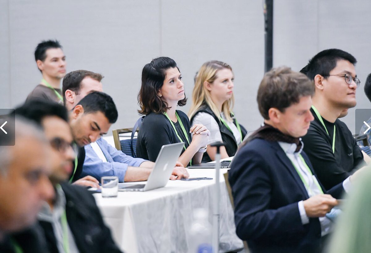isabeltewes's tweet photo. I think I’ve really perfected the “thoughtfully melancholic” lewk at a conference #VRDC2017 https://t.co/OT5nDr7mFj