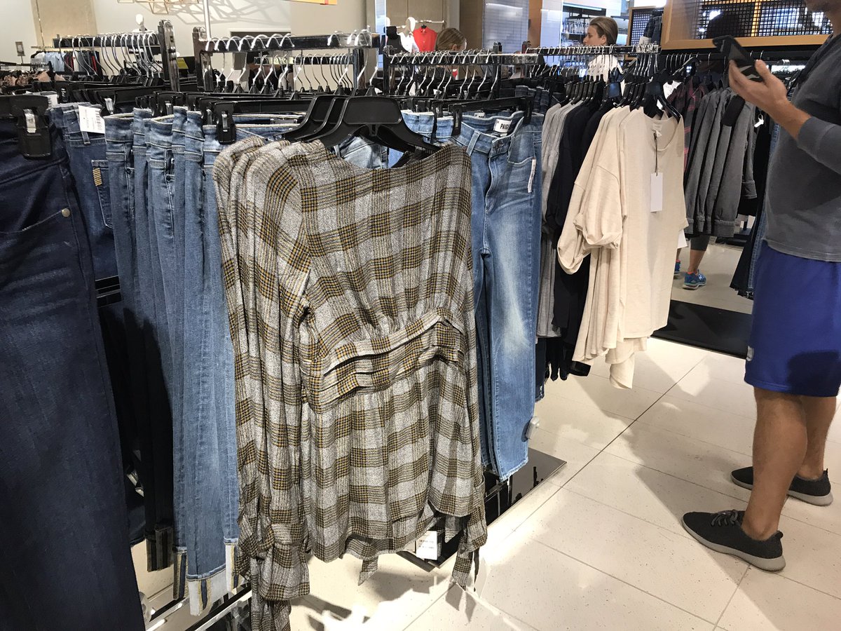 Arielle Charnas tweet media