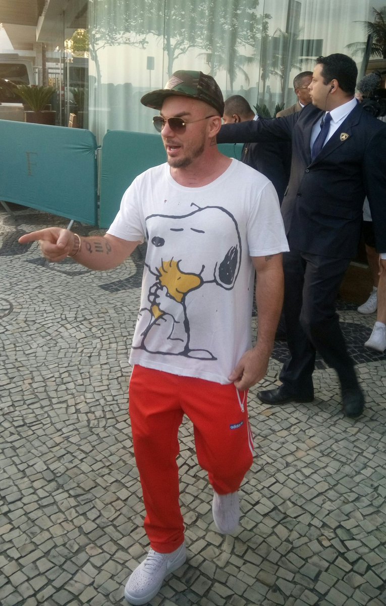 billyloomix's tweet image. você quer rei acessível @?