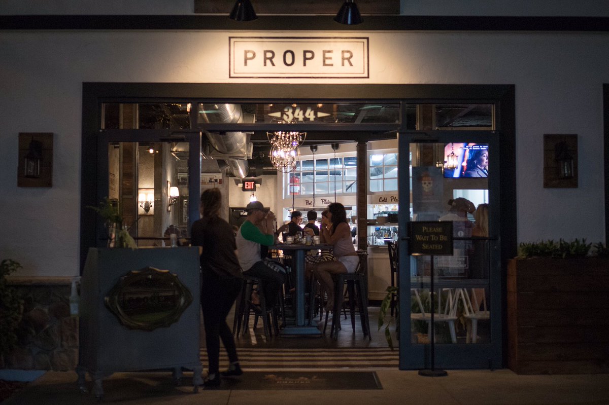 Properdtsp's tweet photo. Monday nights are for the Service Famβ50% off for all industry employees after 7 PM. Come on in! π #ProperDTSP https://t.co/ZHAs1lE9KS