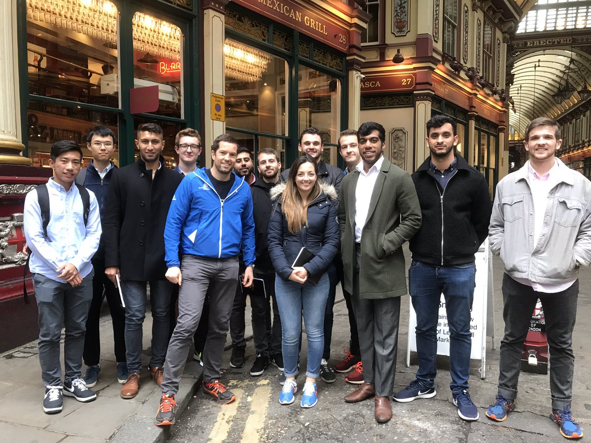 robertjgardner's tweet image. Great to explore #London city on our walking tour with @Redington #Class2017 #Graduates