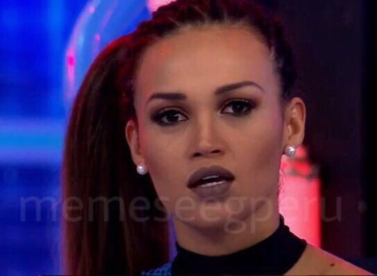 memeseegperu's tweet photo. Cuando pones tus canciones y tu mamá te dice que la subas https://t.co/gGah2SWBF5