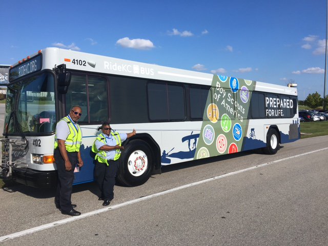 JoCoTransit's tweet photo. RideKC committed to the community. New bus wrap honors the Boy Scouts. Honored to help at #scouting500 @HOACBSA https://t.co/oOnzGVyn21