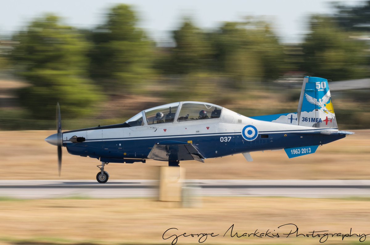 GeorgeMarkakis's tweet photo. #haf #hellenicairforce #daedalus #t6demoteam #afw17 #athensflyingweek17 #athensflyingweek2017 #athensflyinweek #aviationimages #Aviation https://t.co/BSUkoKWKzg