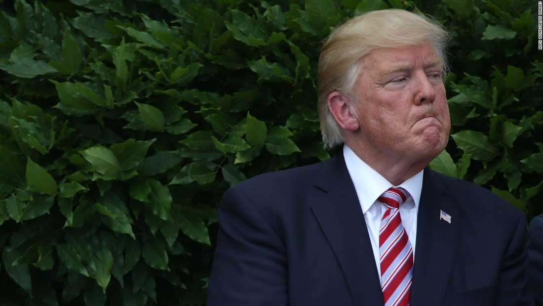 CNN's tweet photo. White House chief of staff John Kelly isn't happy about President Trump's NFL fight, two officials say https://t.co/dqlEgggJn3 https://t.co/fEe8E4euG5