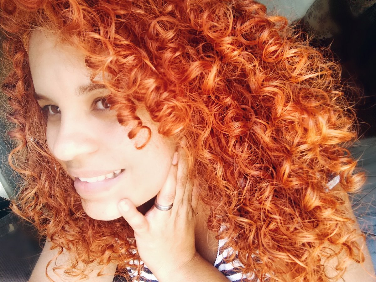 daniellehkarlla's tweet photo. Resultado da linha  tresemmé Baixo poo nos meus cachinhos😍 recebi da @bzzAgentBrasil
#recebigratis #TRESemméBaixoPoo #bzzagent https://t.co/5OZZG34MZ5