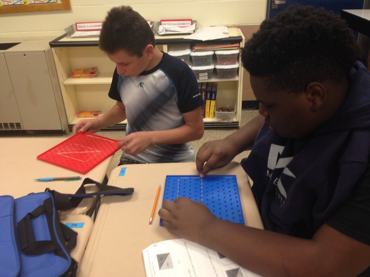 j_eisenberg87's tweet photo. #geometry Ss @CatonsvilleMS use #geoboards to apply formulas in geo #creative #makemathhappen #doingthework #planningwithfuninmind @BCPSMATH https://t.co/wulJOCEqXQ