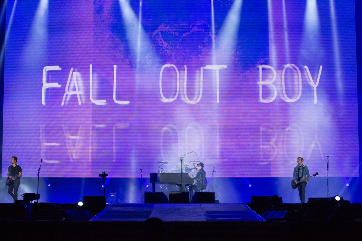 Fall Out Boy tweet media