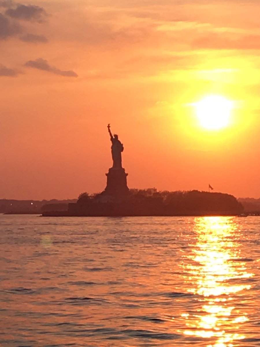 Stavros G Memtsoudis (@sgmemtsoudis) on Twitter photo Submit your abstracts to <a href="/ASRA_Society/">ASRA Pain Medicine</a> for #ASRAWorld18. Join NYC picture challenge!@sgmemtsoudis <a href="/EMARIANOMD/">Ed Mariano, MD, MAS, FASA, FASRA 🇺🇸🇵🇭</a> <a href="/shaskinsMD/">Stephen Haskins</a> <a href="/colinjmccartney/">Colin J.L. McCartney</a> Submit your abstracts to <a href="/ASRA_Society/">ASRA Pain Medicine</a> for #ASRAWorld18. Join NYC picture challenge!@sgmemtsoudis <a href="/EMARIANOMD/">Ed Mariano, MD, MAS, FASA, FASRA 🇺🇸🇵🇭</a> <a href="/shaskinsMD/">Stephen Haskins</a> <a href="/colinjmccartney/">Colin J.L. McCartney</a>