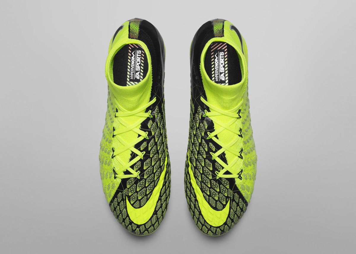 Nike HypervenomX Finale Street TF Mens Football Boots