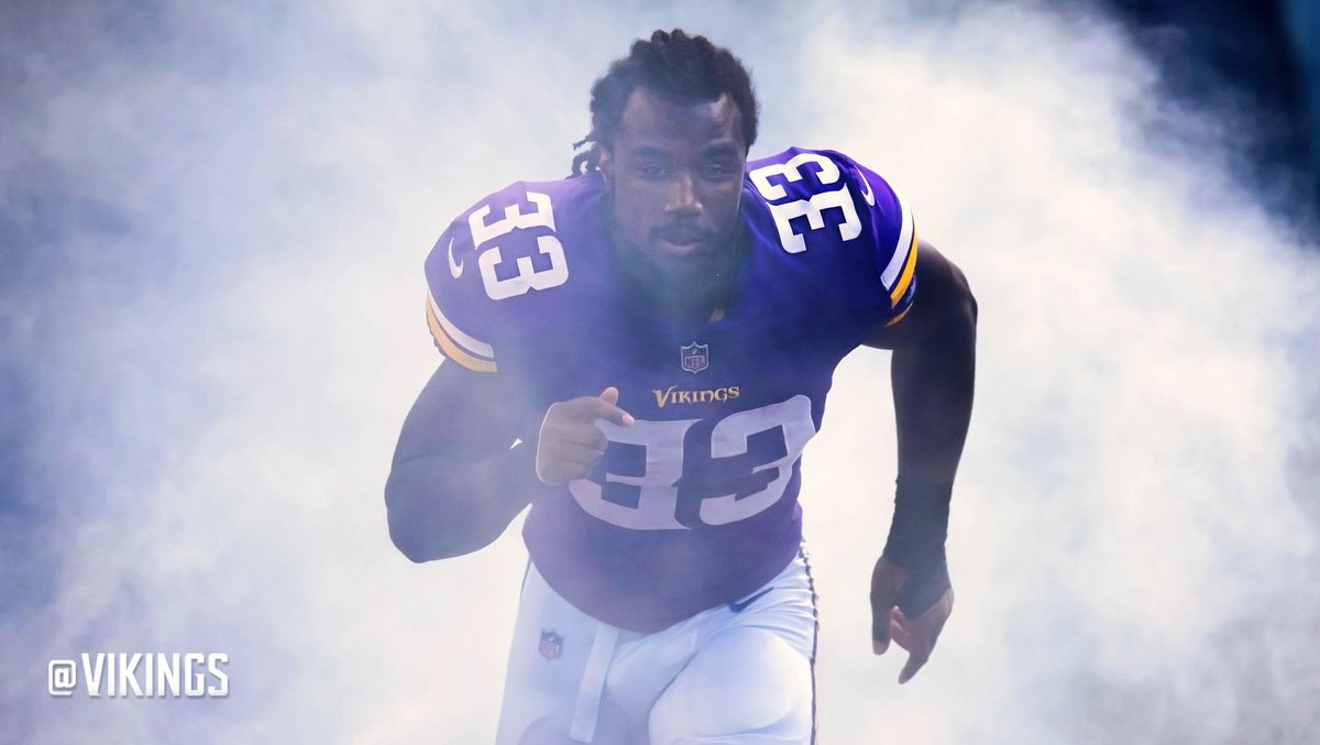 .@dalvincook's favorite play from yesterday...  ...came in pass protection.   📰: mnvkn.gs/xJV8o4 https://t.co/gbQgsCukUa