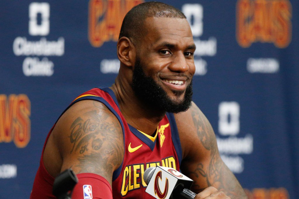 holyfawkdotcom's tweet image. Lebron James calls’em like he sees them holyfawk.com/2017/09/lebron…