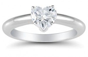 #Diamond #Heart #Rings: A Winning Hand #diamondjewelry #heartjewelry #diamondheartring | ApplesofGold.com applesofgold.com/jewelry/diamon…