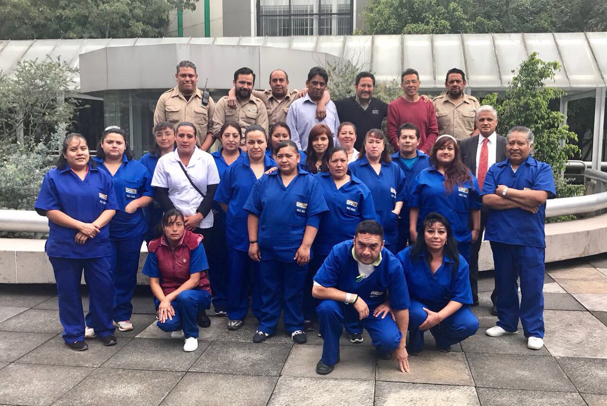 ITAM_mx's tweet photo. ¡El ITAM agradece el compromiso de este gran equipo del campus Santa Teresa! Gracias a ellos, las instalaciones están listas para continuar. https://t.co/nU7C3zEH90